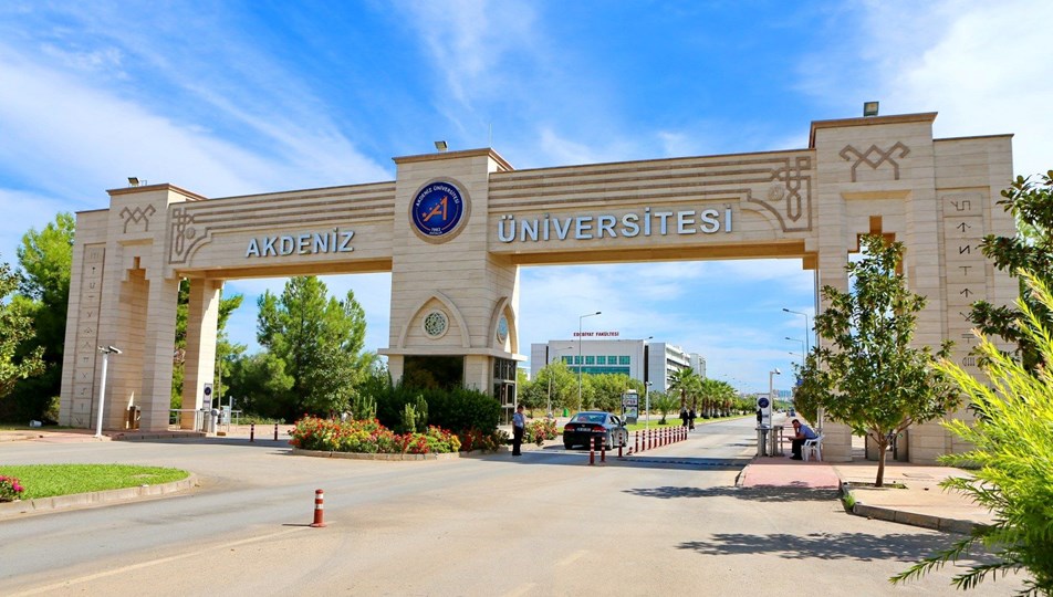 Öğrenci işleri daire başkanının e-imzası ele geçirilmişti: Akdeniz Üniversitesi'nden açıklama geldi