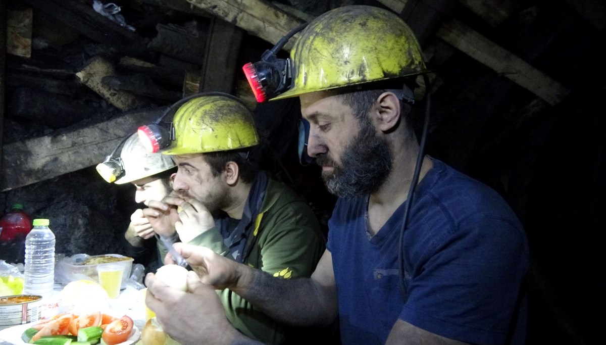 Zonguldak'ta yerin metrelerce derinliğinde ilk sahur