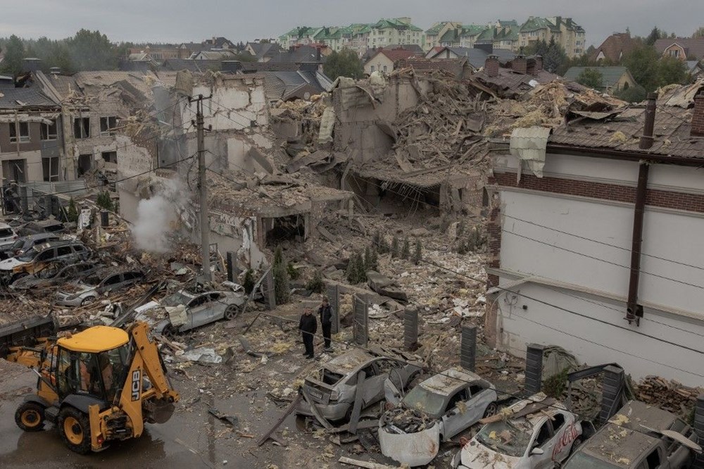 Kiev'e bombalar yağdı: 12 saatlik saldırı şehri harap etti - 6