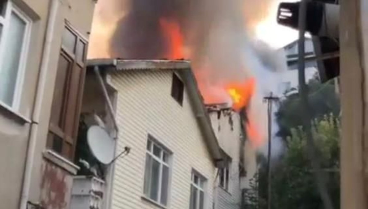 Beykoz’da yangın paniği (Binada başladı, gecekonduya sıçradı)