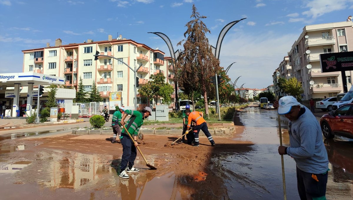 Aksaray’daki sağanakta 250 ev ile 20 iş yeri zarar gördü