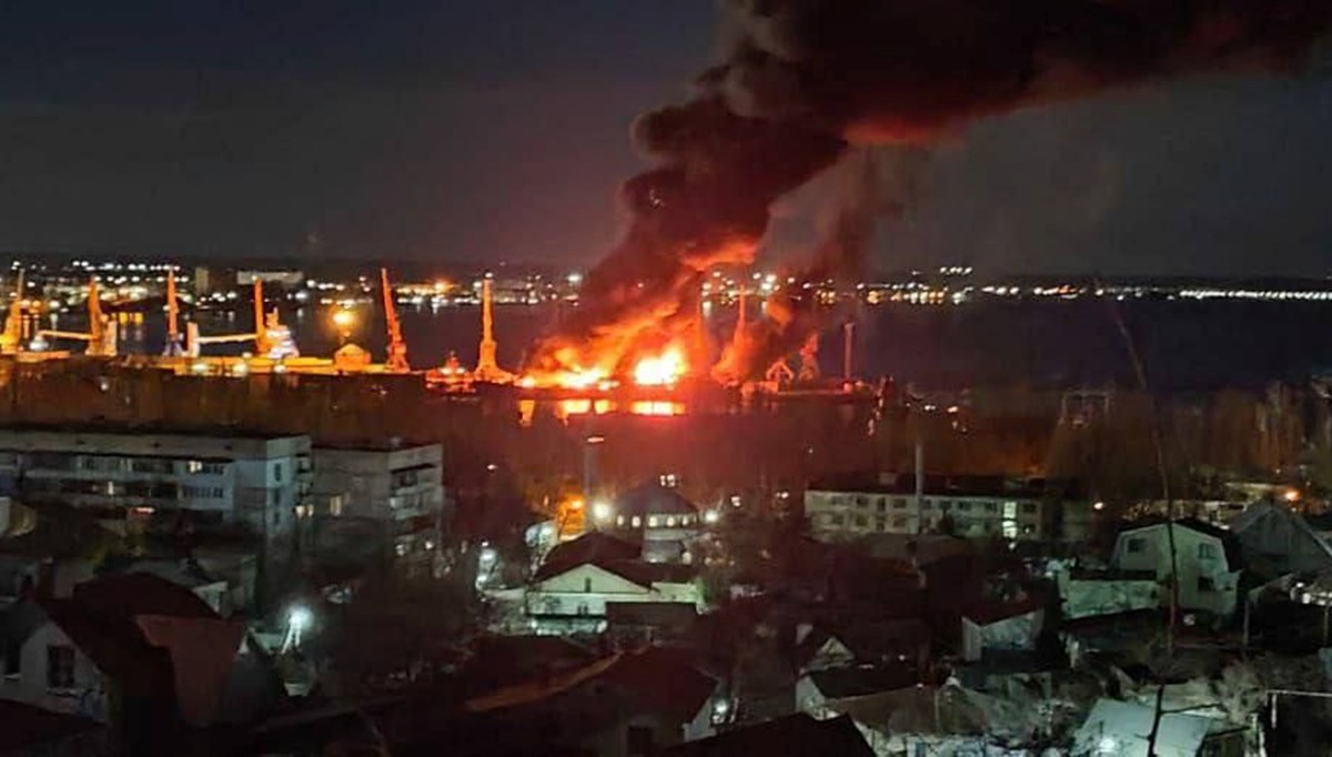 Ukrayna Savunma Bakanlığı: Rus gemisi artık bir denizaltı Ukrayna Savunma Bakanlığı: Rus gemisi artık bir denizaltı