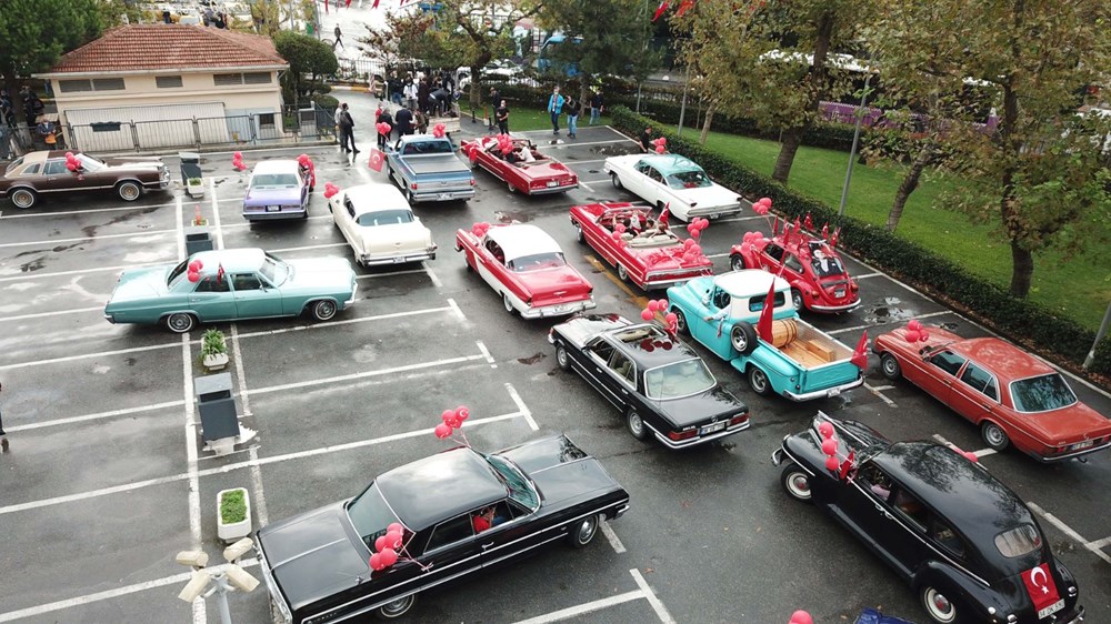 Kadıköy'de klasik otomobillerden Cumhuriyet Konvoyu - 8