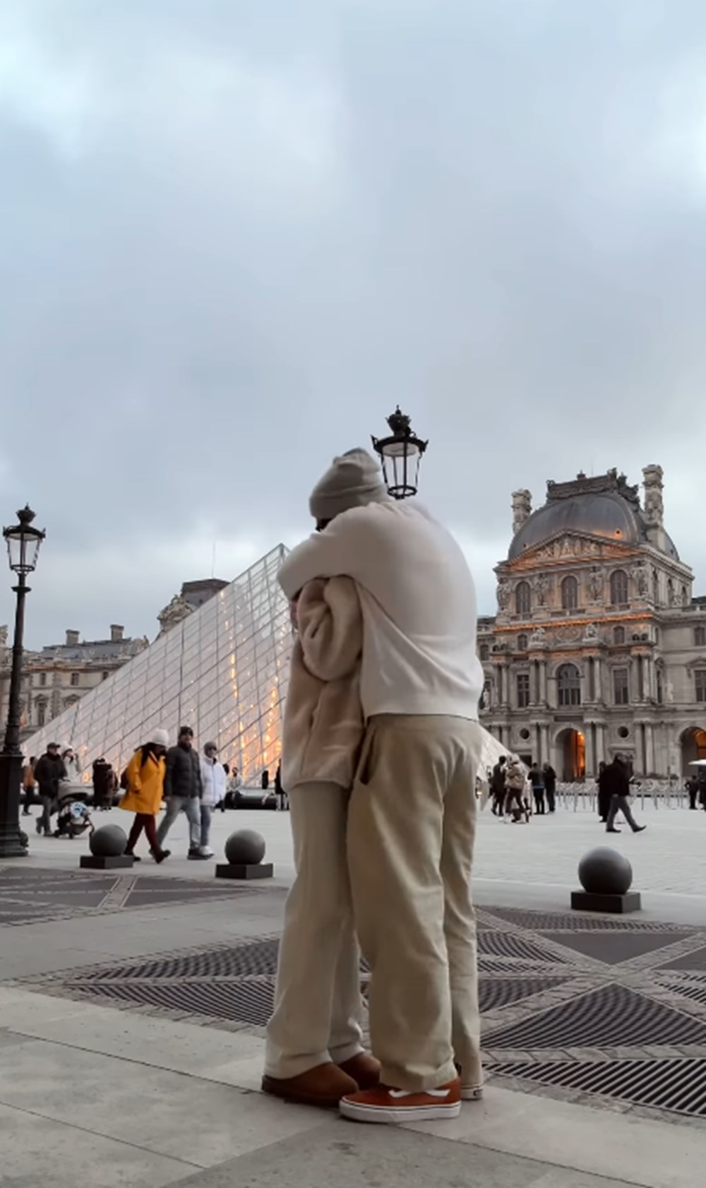 Çocuklar Duymasın'ın yıldızı Furkan Kızılay evleniyor! Paris'te romantik evlenme teklifi - 4
