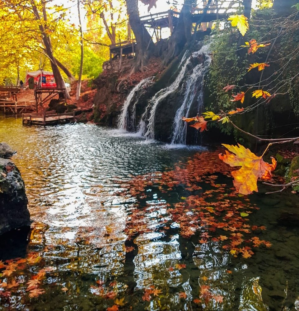 Kahramanmaraş'ta doğa harikası Döngel Şelalesi sonbaharda büyülüyor | NTV