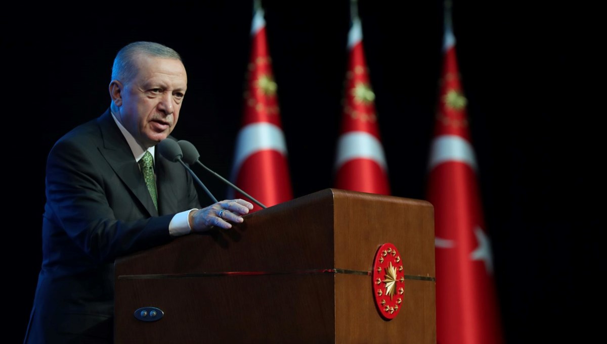 Cumhurbaşkanı Erdoğan: 100 milyon yardımcı kaynağı öğrencilerimize ulaştıracağız