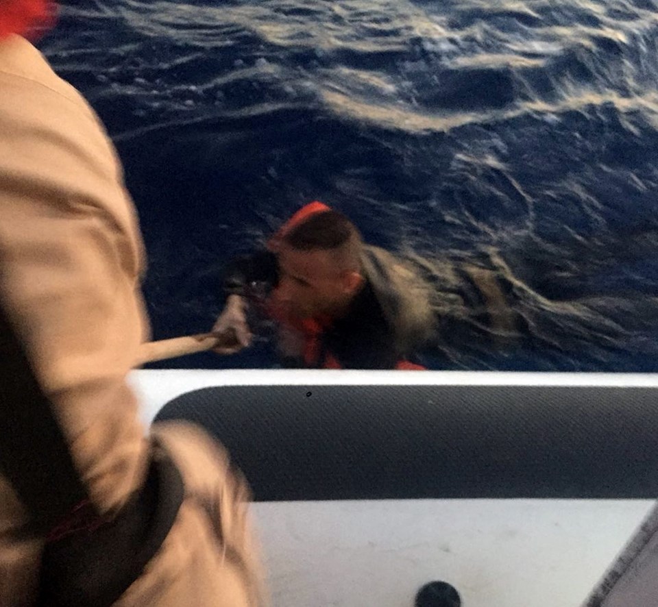 Antalya açıklarında sürat teknesi battı: 9 ölü - 1