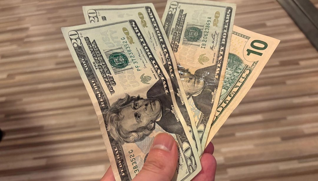 Uzman isim dolar için saat 15:30'u işaret etti