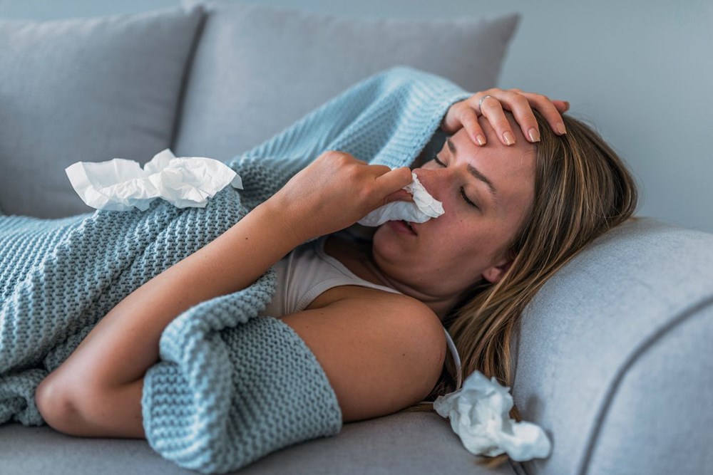 İngiliz bilim insanları uyardı: Soğuk algınlığı belirtisi
görülen kişilerin yarısı Covid-19 - 3