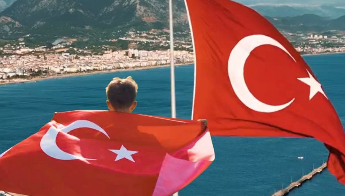 İletişim Başkanlığı'ndan 100. Yıl Marşı: Sanatçılar seslendirdi İletişim Başkanlığı'ndan 100. Yıl Marşı: Sanatçılar seslendirdi