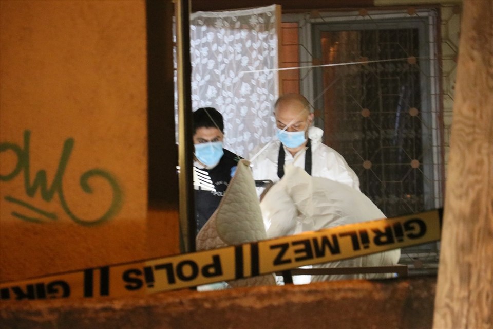 Korkunç cinayet: Annesini öldürüp cesedini balkonda sakladı - 2