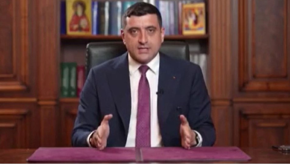 Romanya’da seçimlerde aşırı sağcı aday ilk turda önde