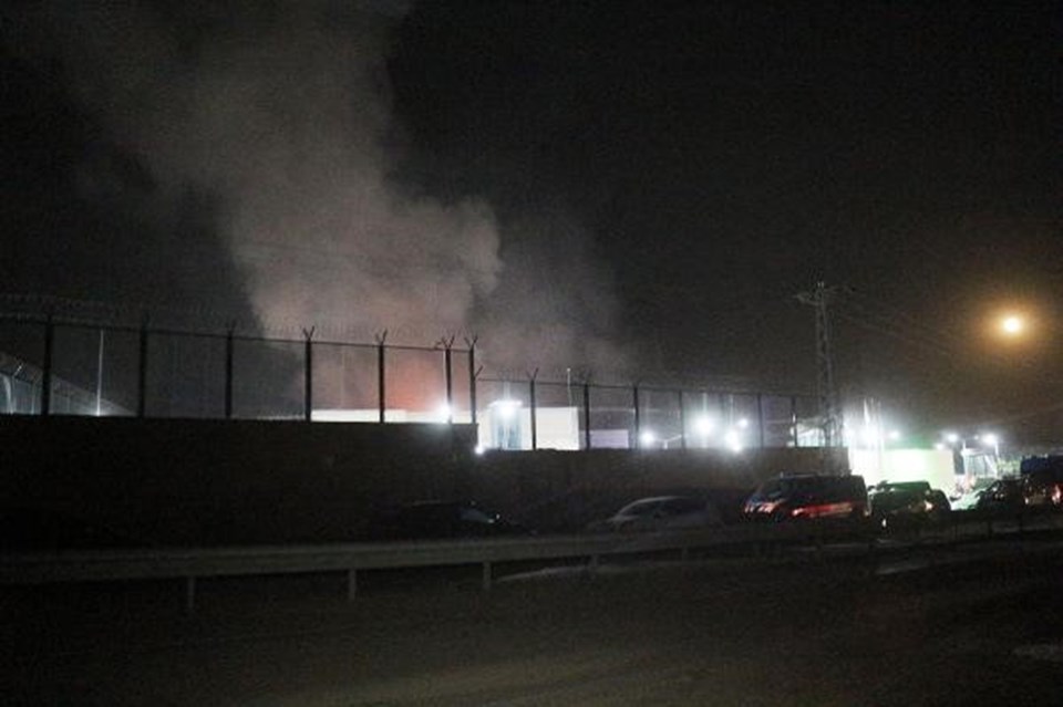 Çankırı'daki Geri Gönderme Merkezi'nde yangın - 1