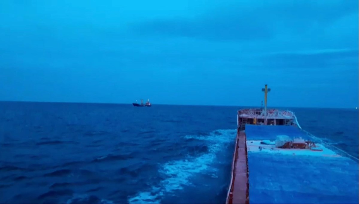 Marmara Denizi'nde batan geminin son görüntüleri ortaya çıktı Marmara Denizi'nde batan geminin son görüntüleri ortaya çıktı