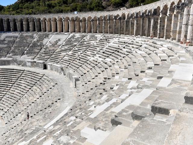 aspendos ta restorasyon tartismasi ntv