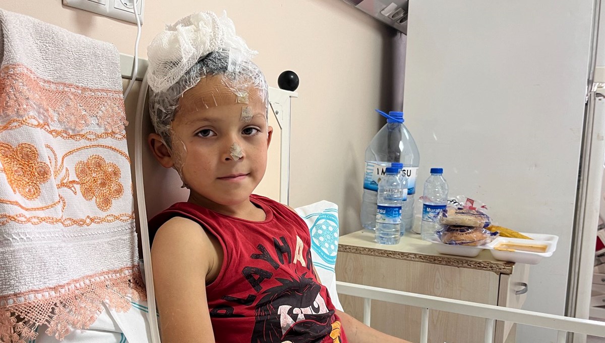 Köpeklerin saldırdığı 6 yaşındaki Emir, 3 ameliyat geçirdi Köpeklerin saldırdığı 6 yaşındaki Emir, 3 ameliyat geçirdi