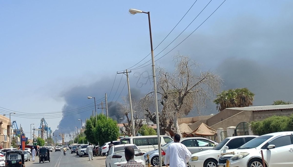 Sudan'da hastaneye ve taziye çadırına saldırı