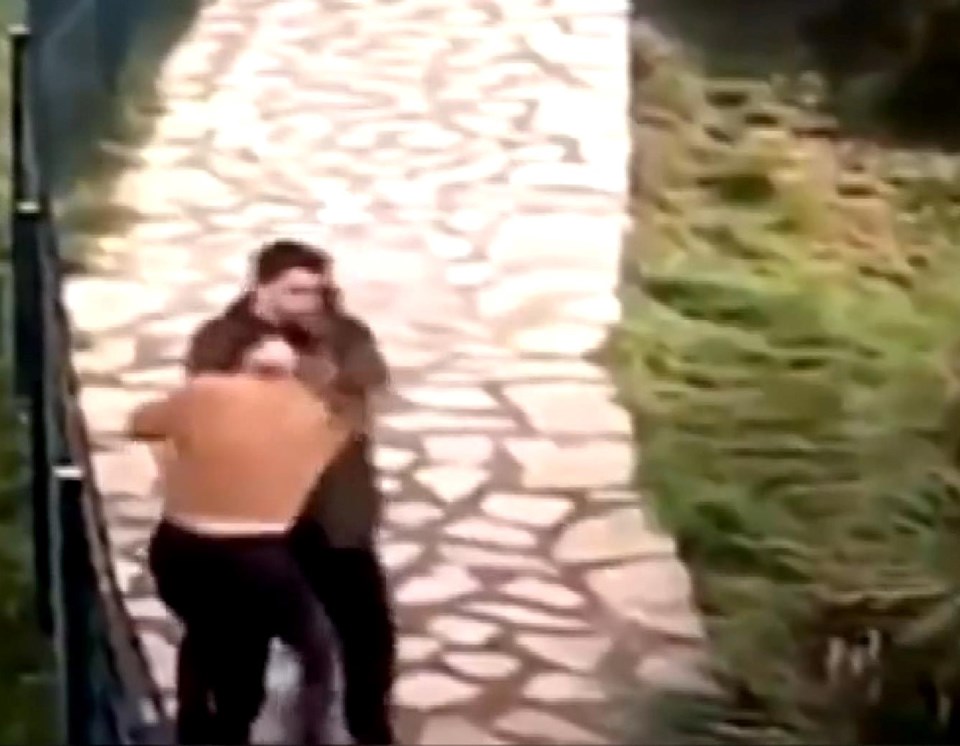 Cihangir'de parkta yürüyen kadına saldırı: Görüntülerden tespit edilen şüpheli yakalandı - 1
