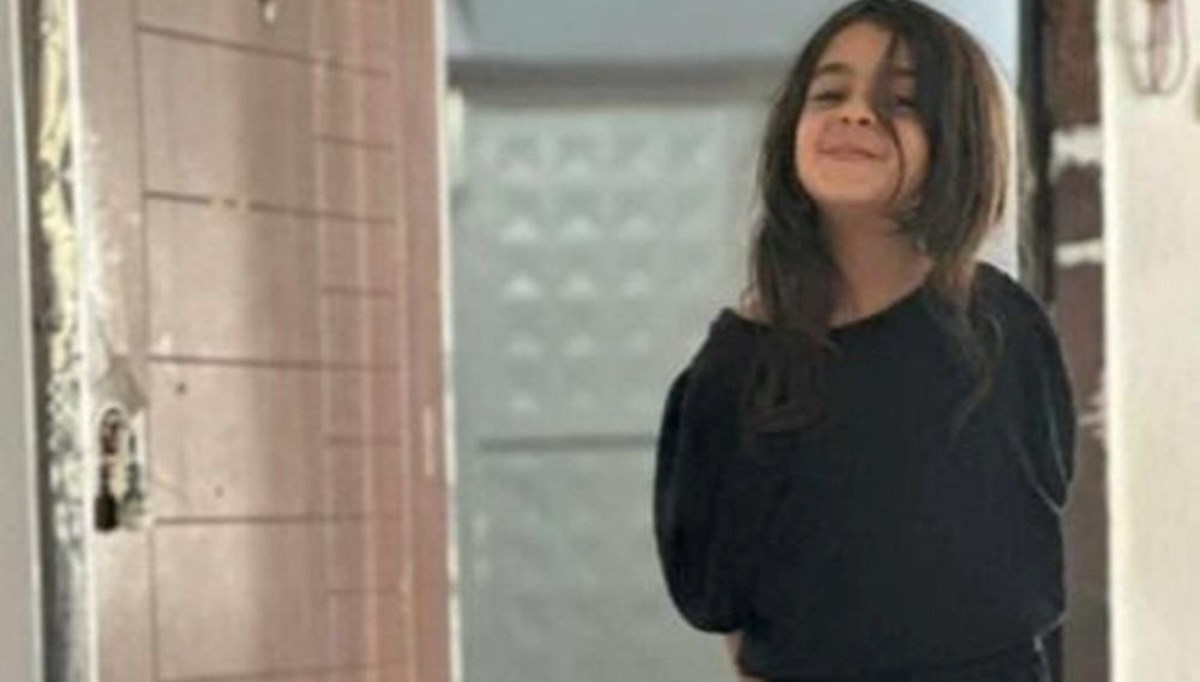 Kayıp Narin bulundu mu? Narin Güran'ın abisi serbest bırakıldı (Çalışmalar hakkında son durum) Kayıp Narin bulundu mu? Narin Güran'ın abisi serbest bırakıldı (Çalışmalar hakkında son durum)