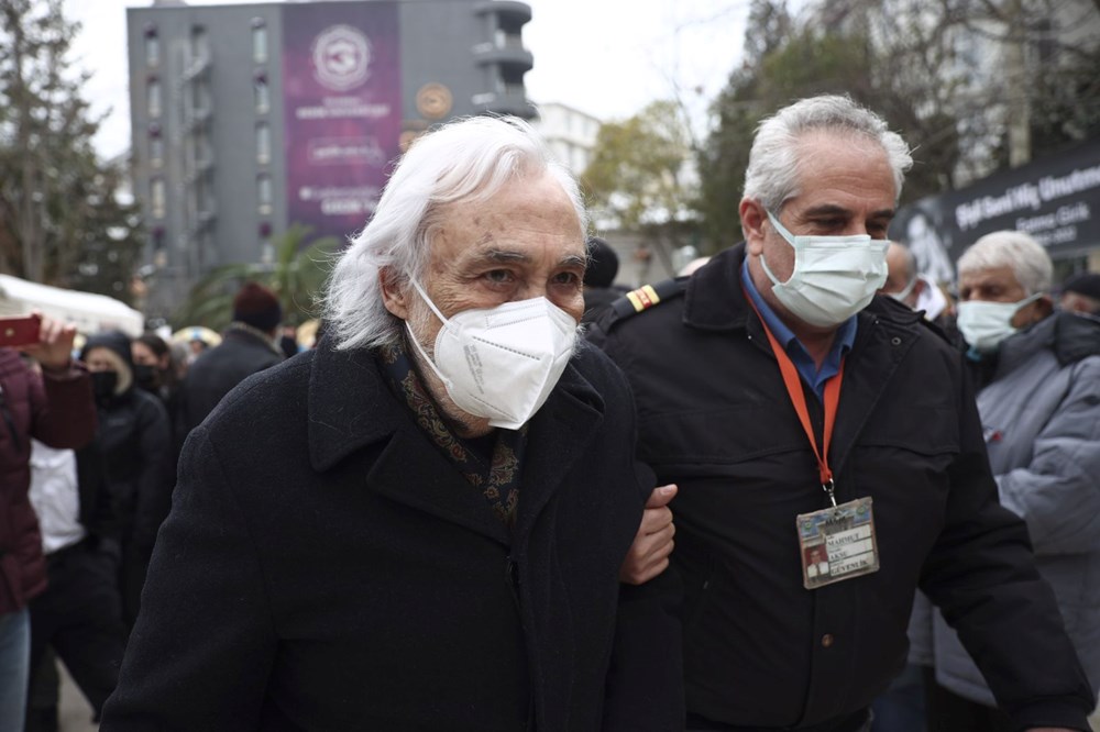 Usta oyuncu Fatma Girik son yolculuğuna uğurlandı - 28