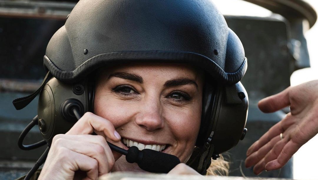 Kate Middleton askeri akademiyi ziyaret etti