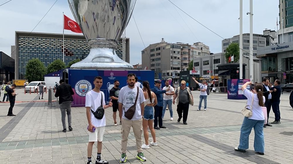 Taksim Meydanı'na dev kupa - 4