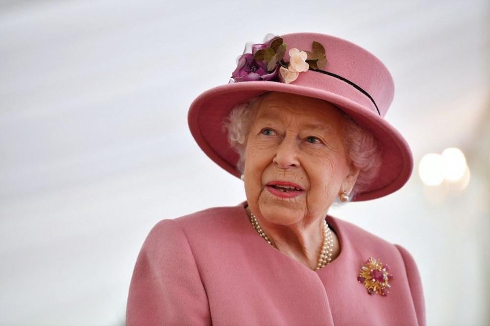 Saray kaynakları: Kraliçe Elizabeth ölünceye kadar tahtta kalacak - 2