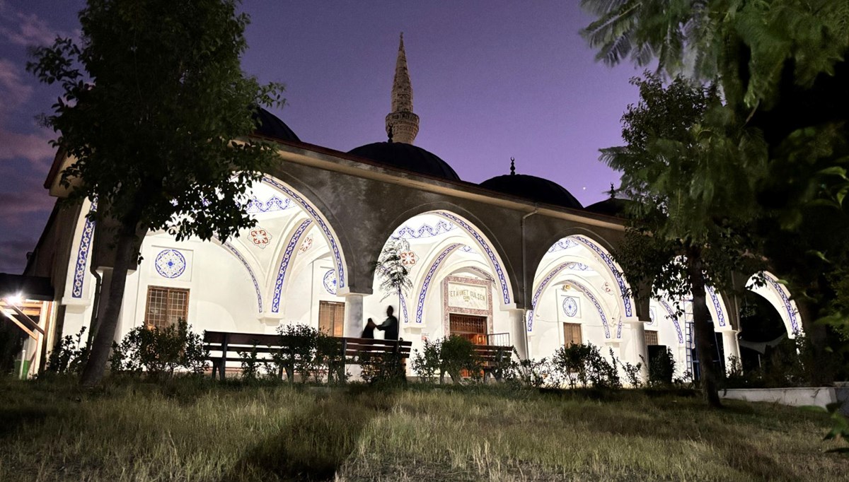 Adana'da cami imamı bıçaklanarak öldürüldü