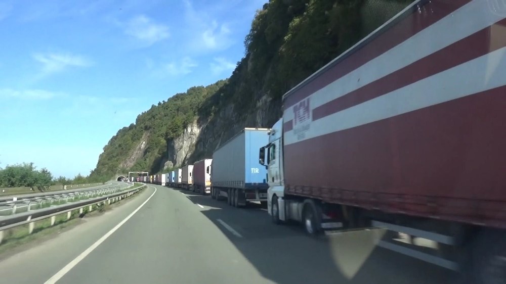 Sarp Sınır Kapısı'nda 15 kilometrelik TIR kuyruğu - 4