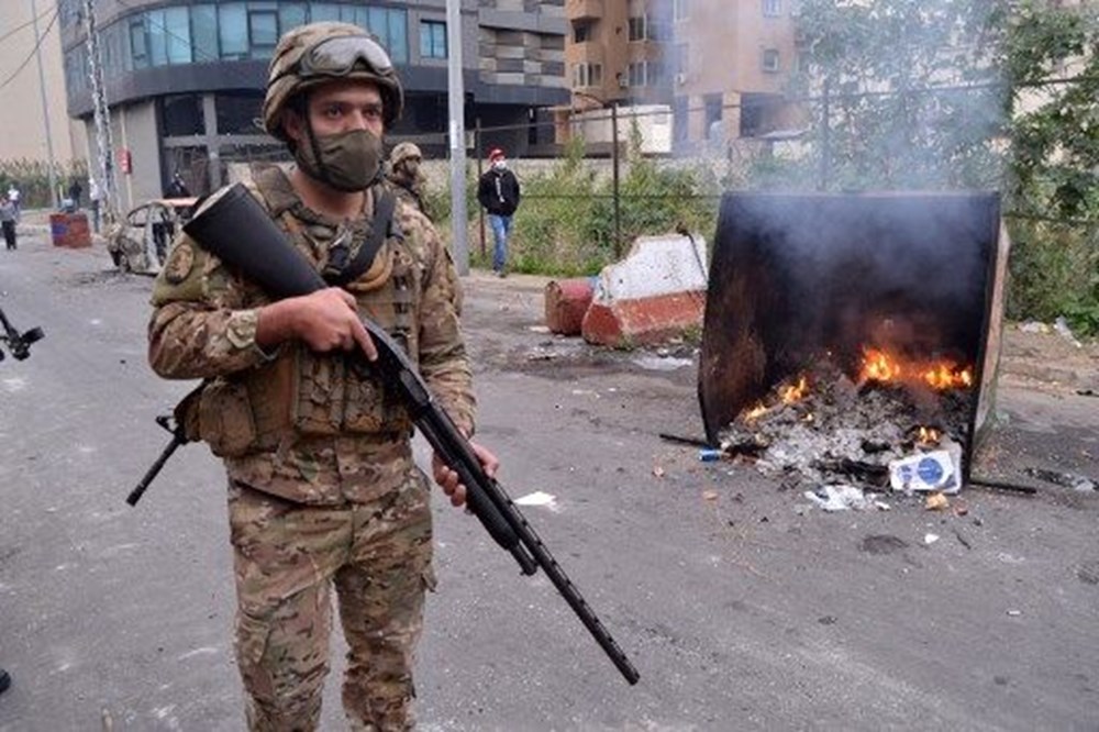 Lübnan'da protestolar şiddetleniyor: 226 yaralı - 8