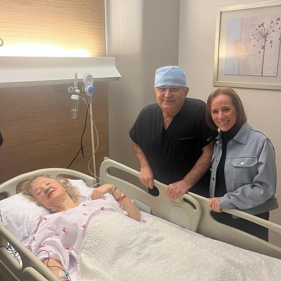 Berna Laçin ameliyat oldu: "Çok nadir gözüken bir vaka, bunu ders olarak da okutacağız" - 1