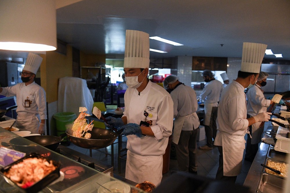 Uçak yemeklerini özleyenler için restoran açıldı - 12