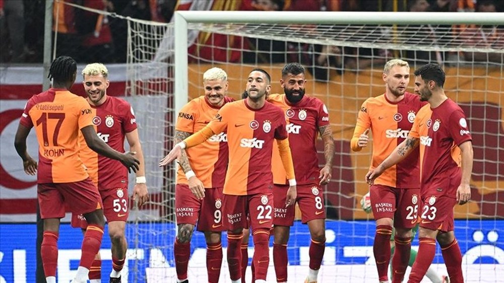 Süper Lig'de şampiyon belli olabilir: Galatasaray ve Fenerbahçe maçlarının ilk 11'leri açıklandı - 4