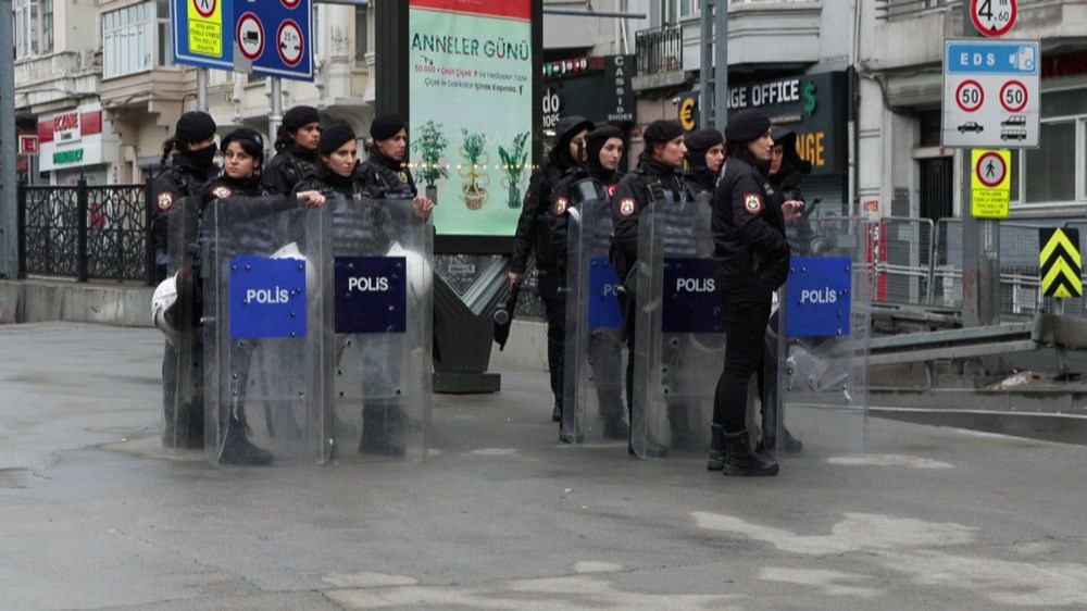 İstanbul'da 1 Mayıs tedbirleri | Geçişlere izin verilmiyor, gözaltılar var - 22