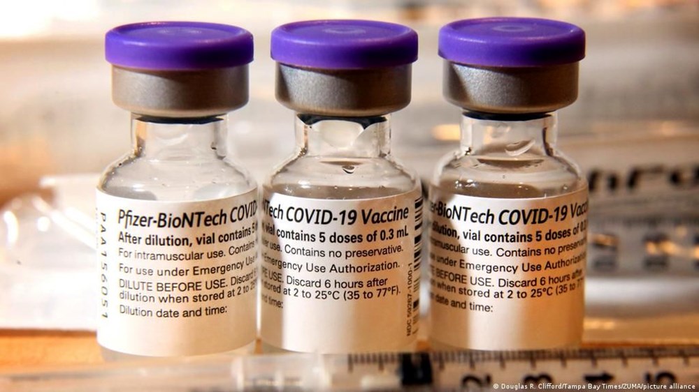 Uğur Şahin ve Özlem Türeci'nden müjdeli haber: Omicron'a özel olarak uyarlanan aşıların ne zaman geleceği belli oldu - 4