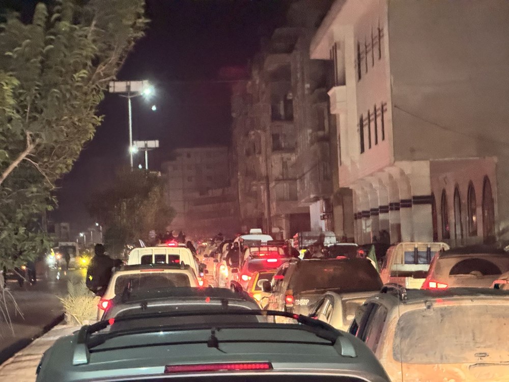 Suriye'de silahlı muhalifler başkente girdi: