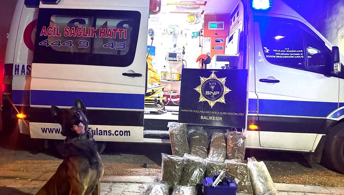 Balıkesir'de ambulans ile uyuşturucu sevkiyatı Balıkesir'de ambulans ile uyuşturucu sevkiyatı