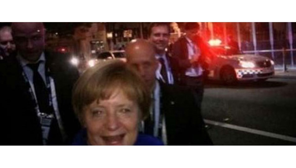 Merkel gece kulübüne gitti