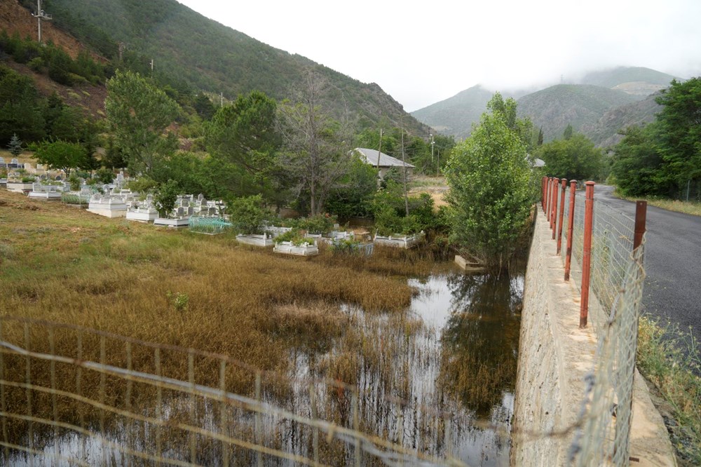 50 mezarlık taşınacak! Ölüler sular içinde kalıyordu, yetkililer harekete geçti - 4