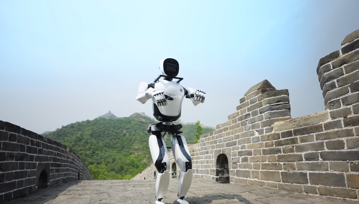 İnsansı robot tarihinde ilk: XBot-L, Çin Seddi'ni tırmandı