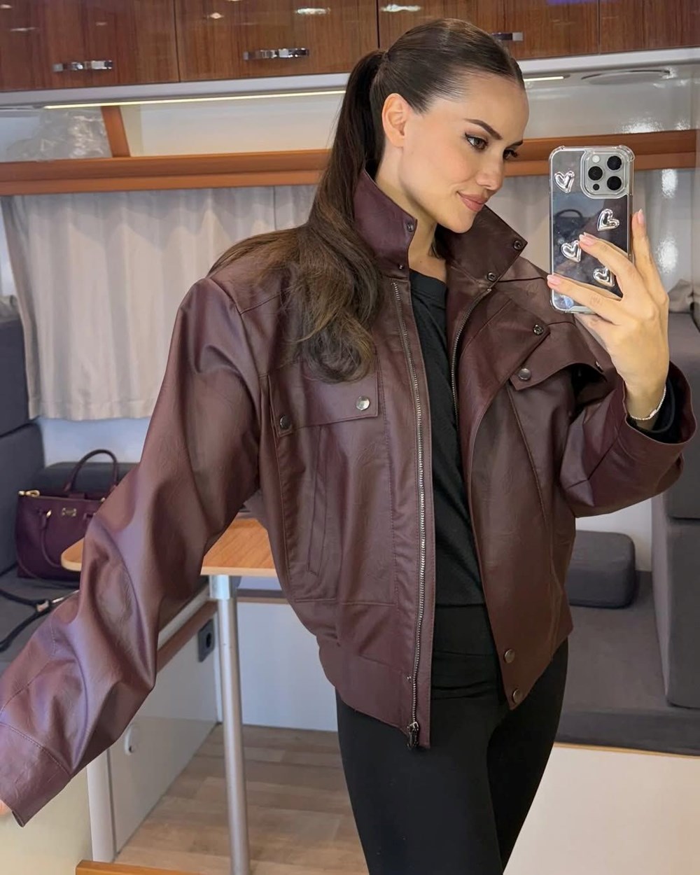 Fahriye Evcen yıllar sonra mezun olduğu üniversitede: Eski yuvamda set hatırası - 2