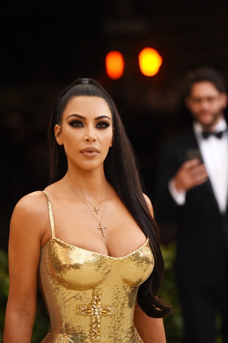 Kim Kardashian'ın Met Gala fotoğrafı kaçakçılığı ortaya çıkardı - 3