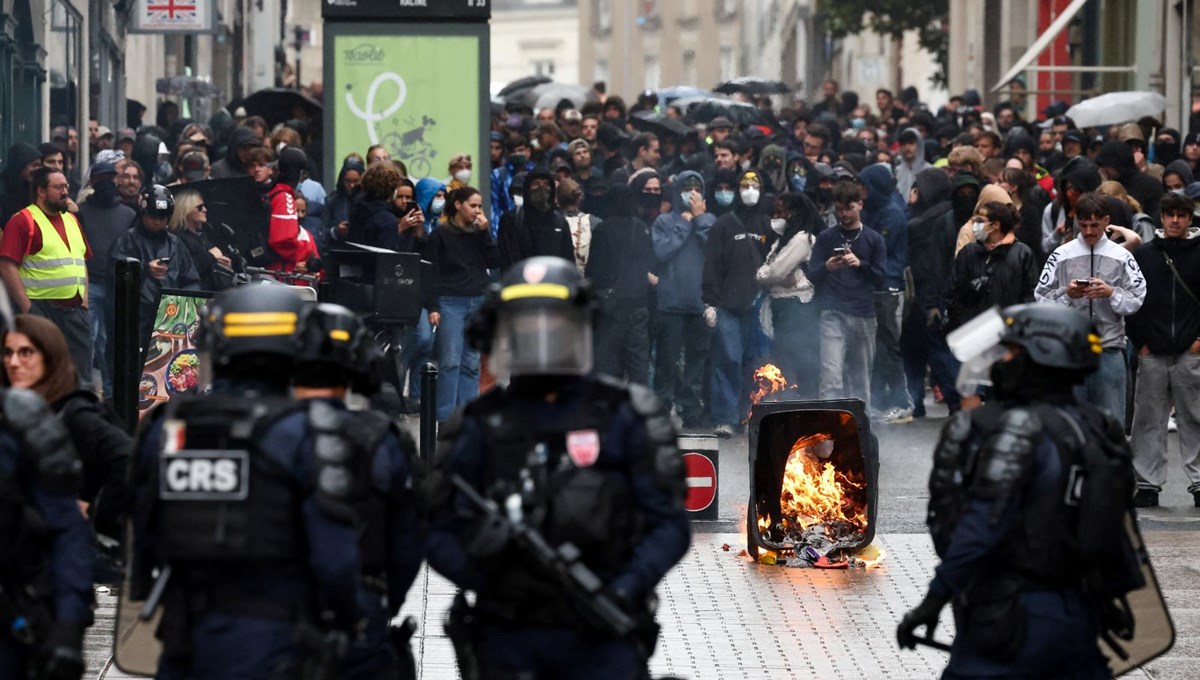 Fransa'da halk ayaklandı: 