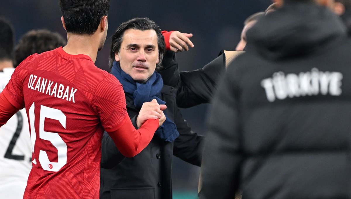 Vincenzo Montella: Takım ruhu milliyetçilik duygularının ortaya çıktığı bir ruhla geliyor Vincenzo Montella: Takım ruhu milliyetçilik duygularının ortaya çıktığı bir ruhla geliyor