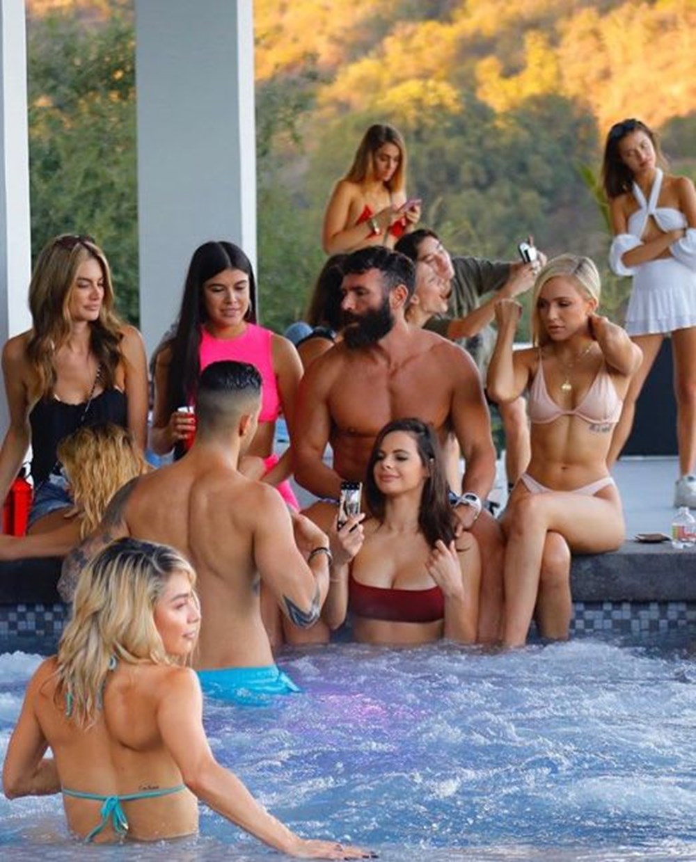 Dan Bilzerian evini kiralayacak - 1