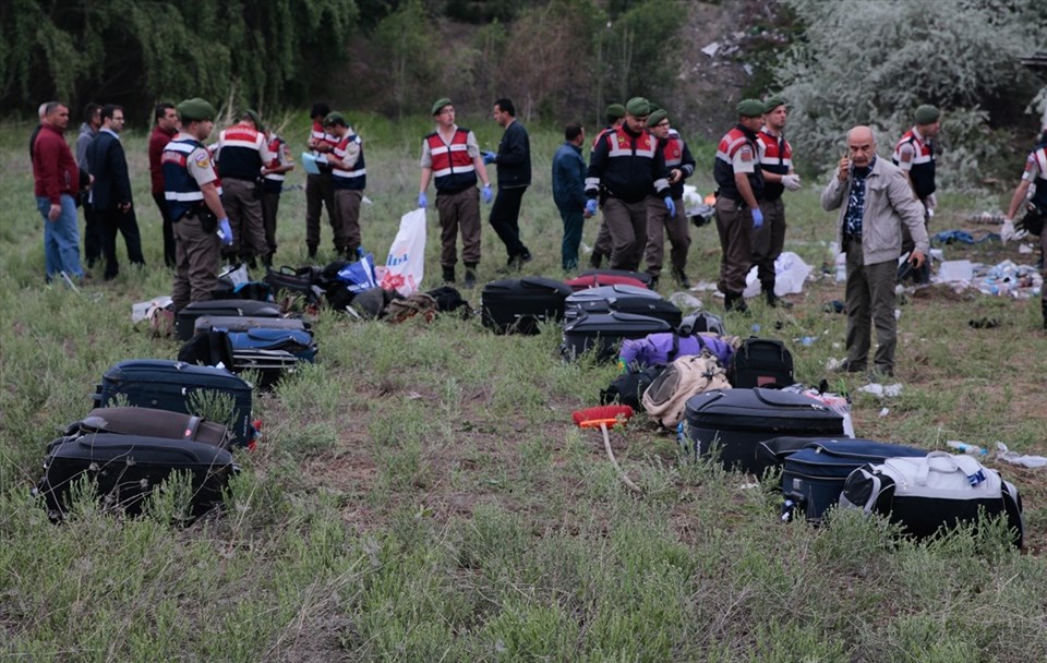 Ankara'da yolcu otobüsü devrildi: 8 ölü, 34 yaralı - 3