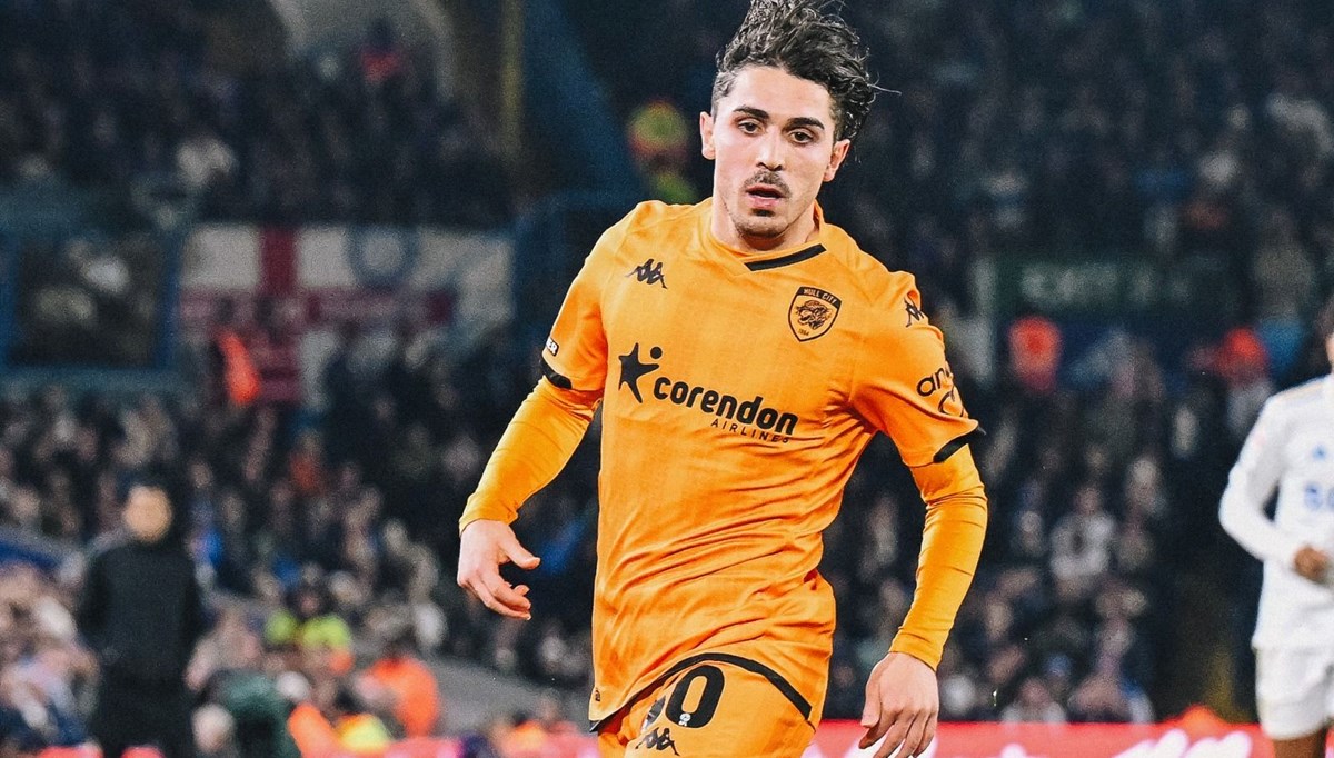 Abdülkadir Ömür, Hull City'de ayın futbolcusu seçildi Abdülkadir Ömür, Hull City'de ayın futbolcusu seçildi