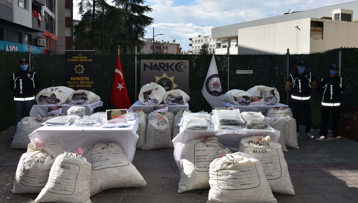 İzmir'de rekor uyuşturucu ele geçirildi