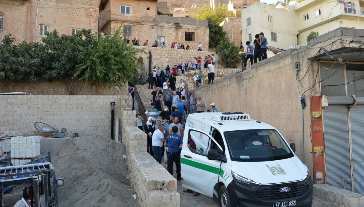 Aynı gün ölü bulunan kadınlar toprağa verildi