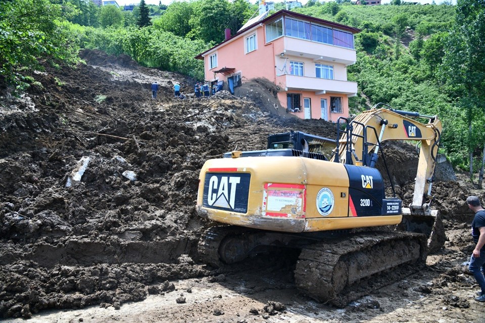 Trabzon’da heyelan: 5 ev tehlike altında - 2